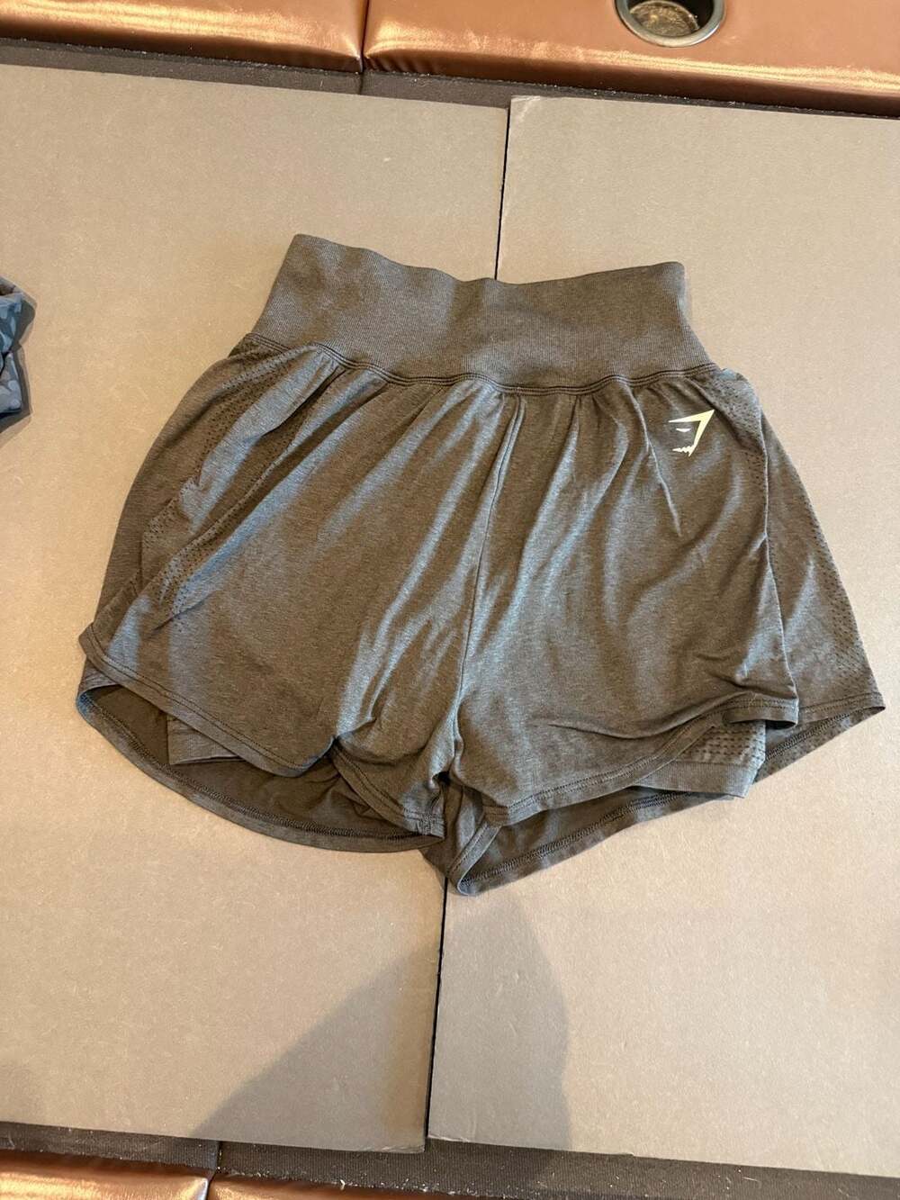 Gymshark 2-in-1 Running Shorts Size Large Gray